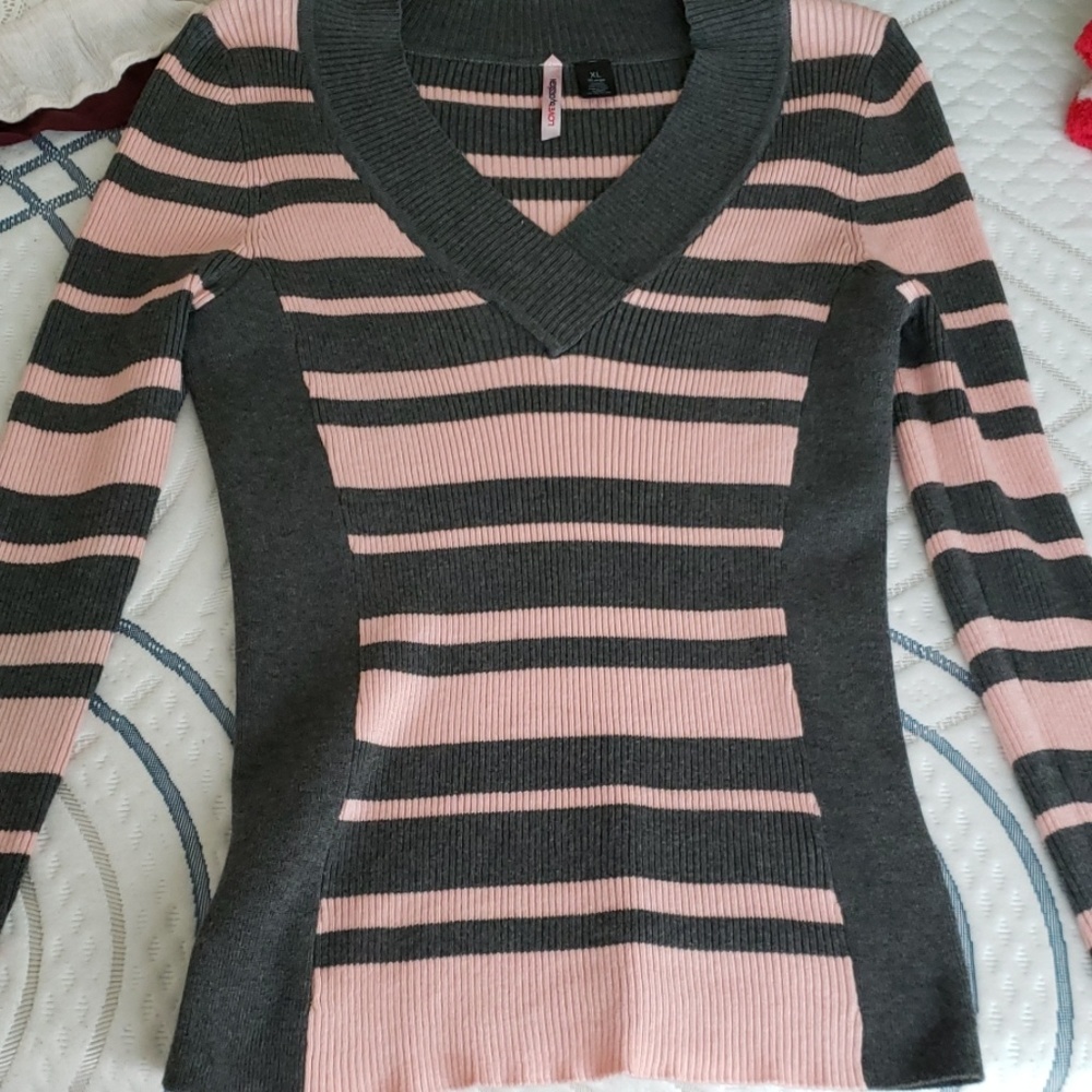 Stretchy long sleeve